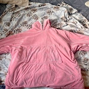 PINK “COMFY” OVERSIZED HOODIE/ROBE—BARELY WORN PRETTY MUCH PERFECT CONDITION